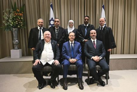  خمسة قضاة شرعيين جدد اليمين القانونية في مراسم أقيمت في بيت رئيس الدولة في القدس
